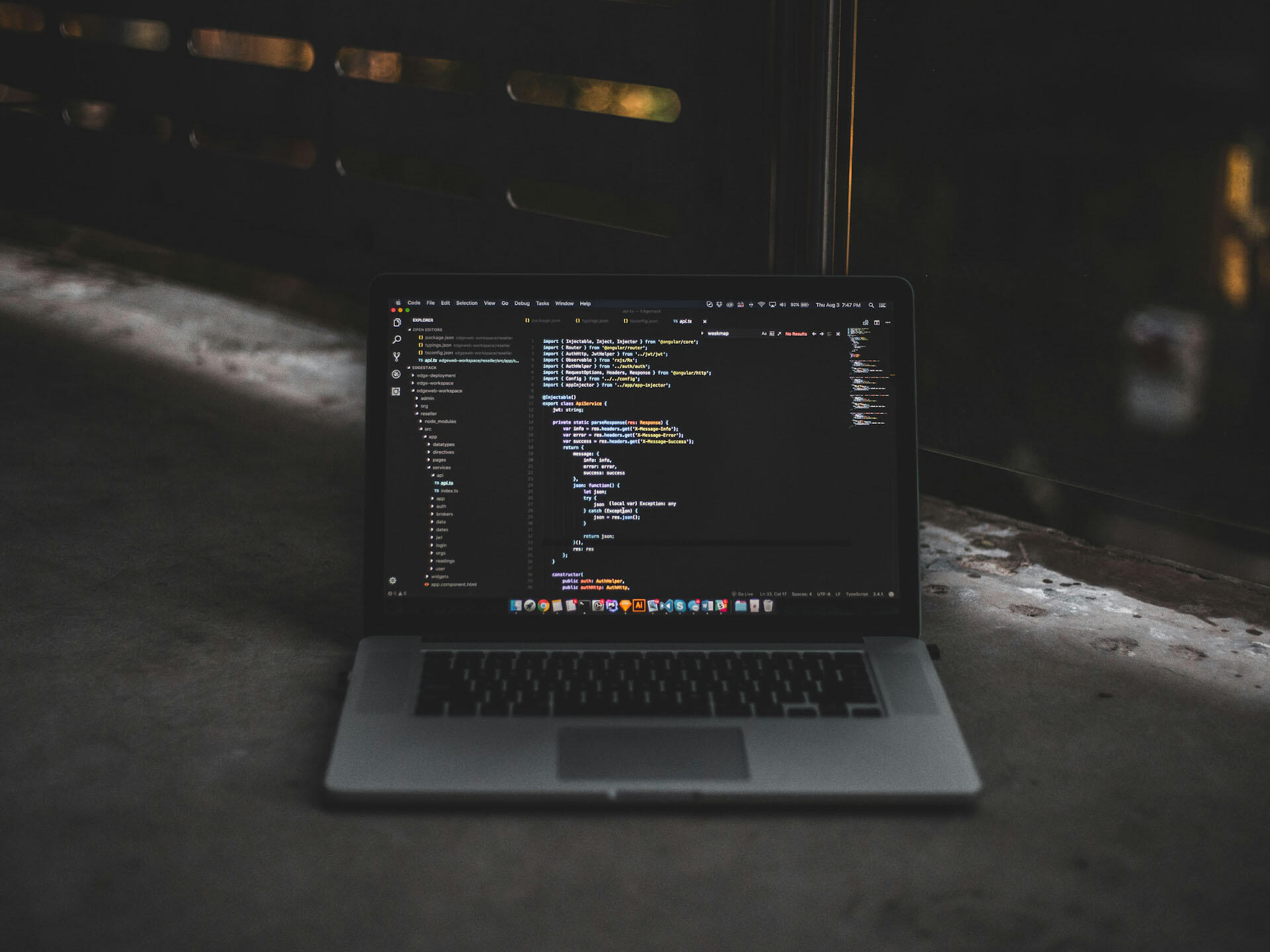 Aparrel CRUD Program